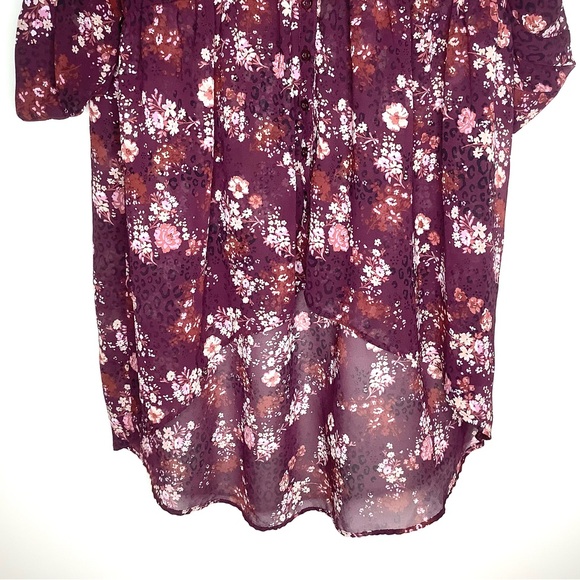 < Torrid High Low Sheer Floral Blouse > - Picture 5 of 9